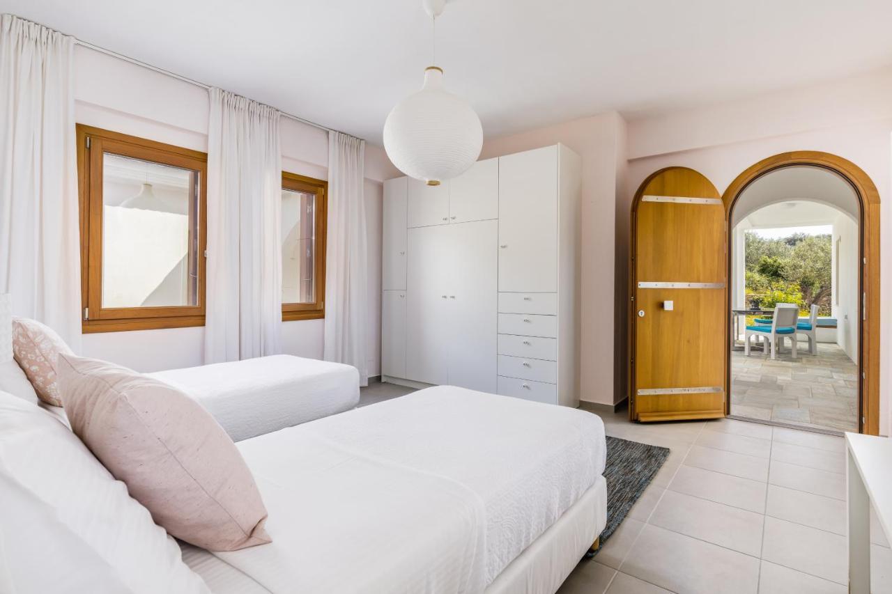 Sunshine Pool Villa Скопелос Екстериор снимка